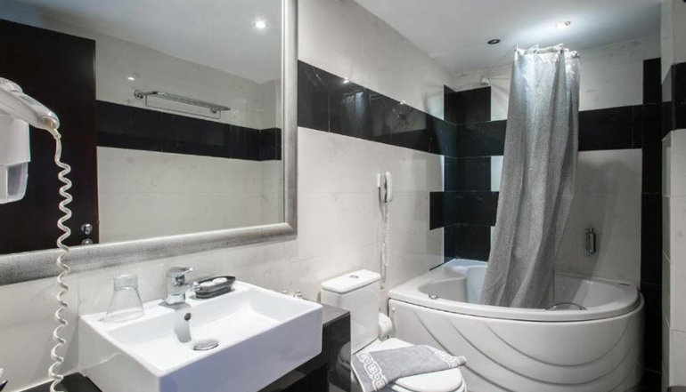 Arco Beach Hotel
